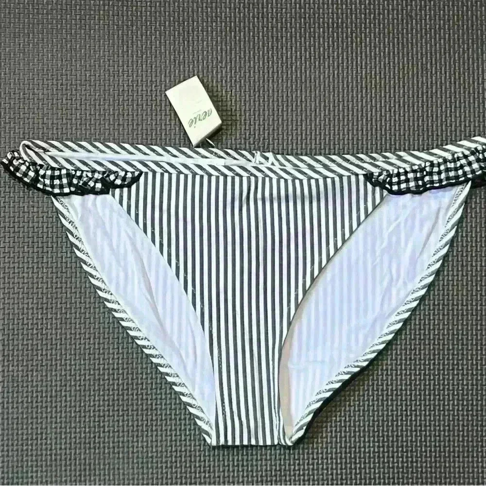 Aerie Bikini Bottom Women S Black White‎ Stripe Gingham Ruffle Full Coverage NWT